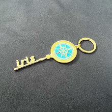 画像をギャラリービューアに読み込む, Irregular Vacation -Adventure- 鍵型チャーム -hotoke-
